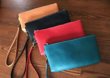 スマホも入るポーチウォレット画像8