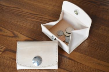 BOXミニ財布イタリアヌメ1